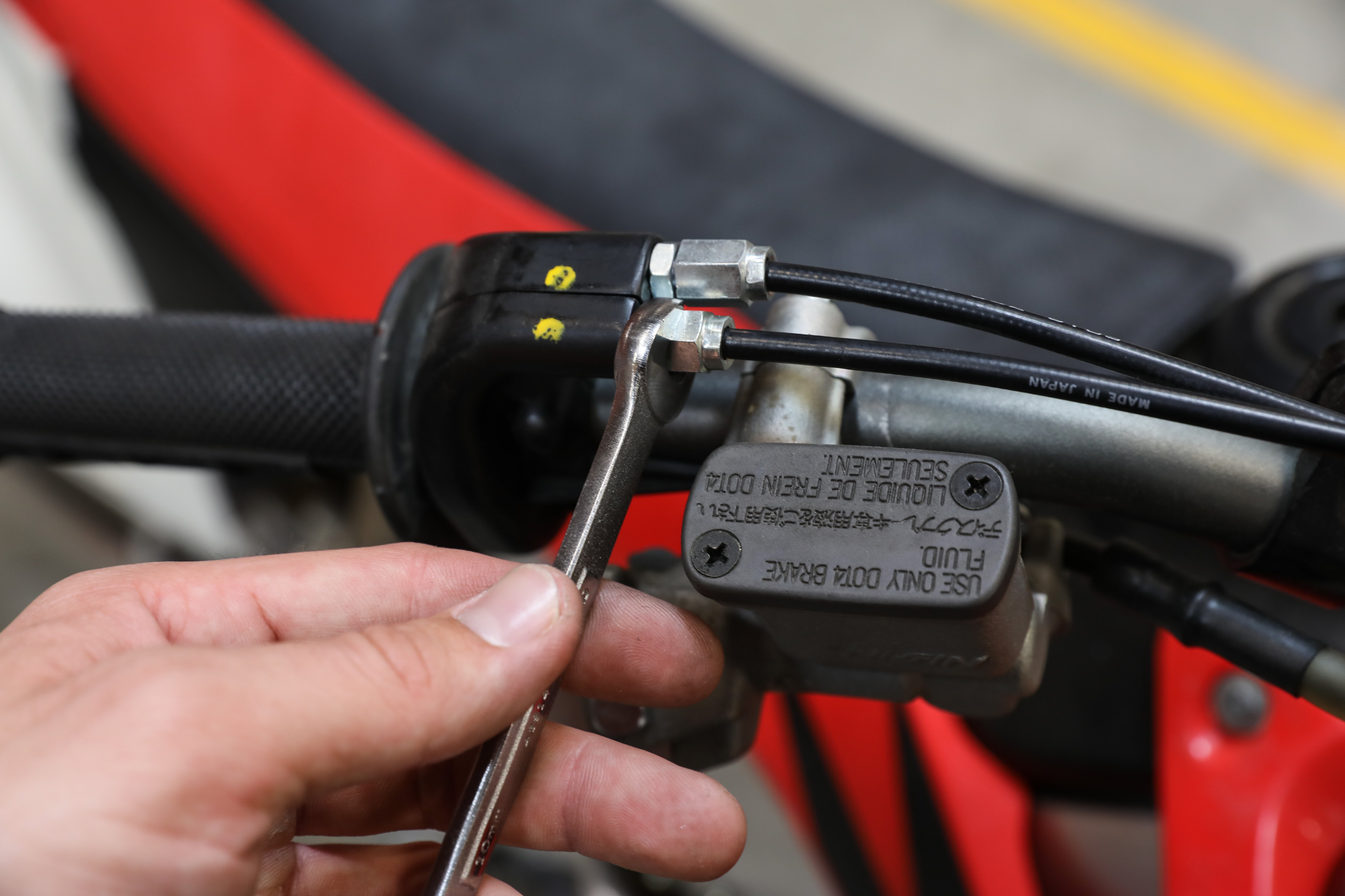 How To Adjust and Replace Your Motorcycle's Throttle Cable